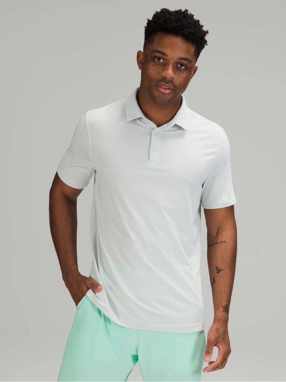 Lululemon Evolution Short Sleeve Golf Polo Shirt in Ocean Air Men’s Size Small